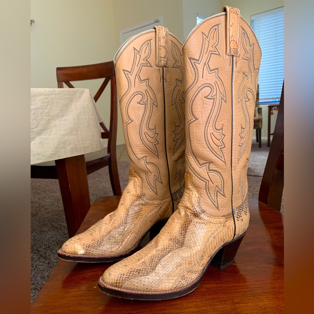 Dan Post Tan Western Snip-Toe Leather Heeled Boots